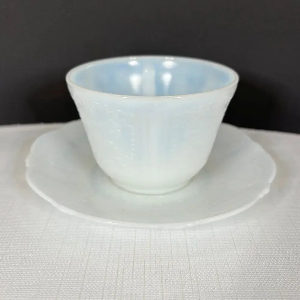 Macbeth Evans American Sweetheart Opalescent Monax Depression Glass Cup Saucer